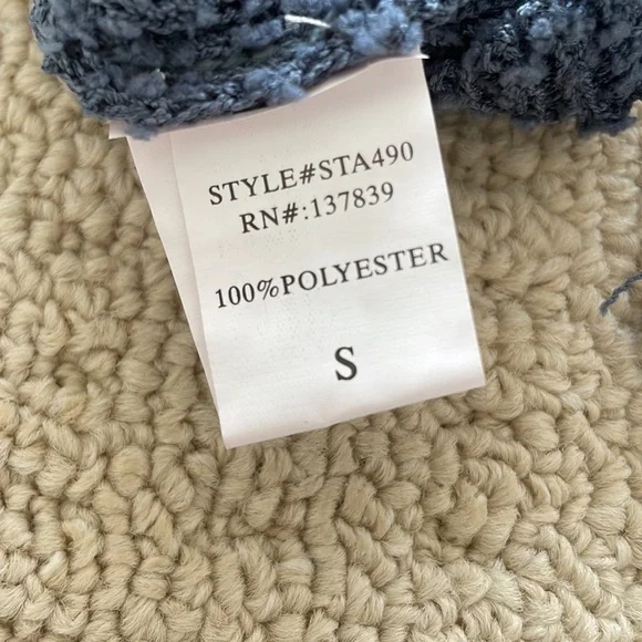 Debut Knit Top - Picture 6 of 7